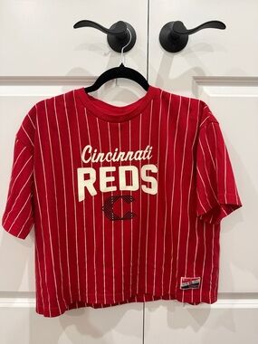 New Era Cincinnati Reds Red Pinstripe Tee